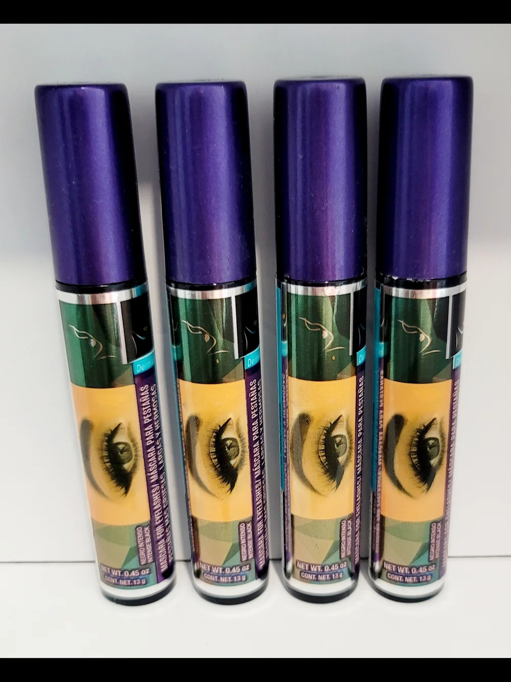Purple-Top Lash Enhancing Mascara - Deep Black Lashes